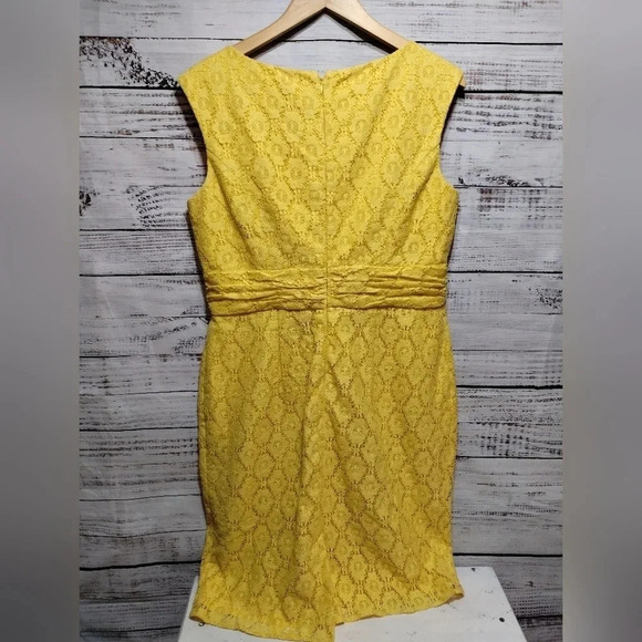 Adrianna Papell Lace Sheath Dress in Yellow size 14 Wedding Office Dressy Spring - Picture 6 of 7